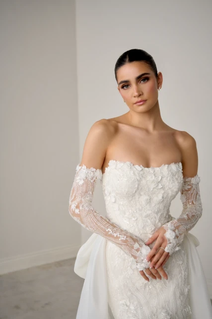 Ophelia 99373 — Justin Alexander Signature