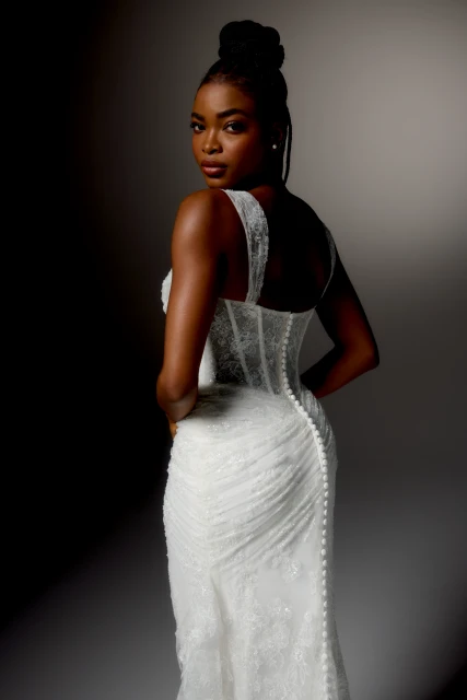 Aurette 99409 — Justin Alexander Signature