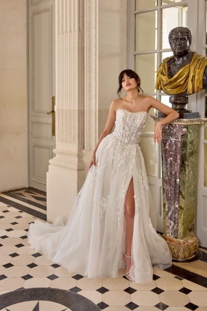 Brielle 11446 — Adore by Justin Alexander