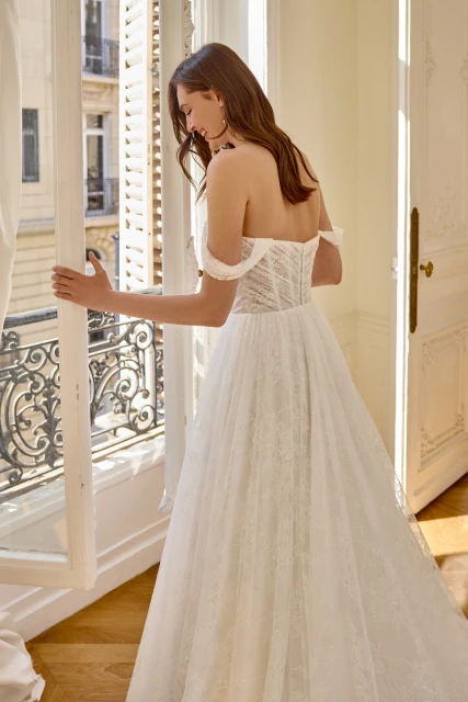 Anabelle 11440 — Adore by Justin Alexander