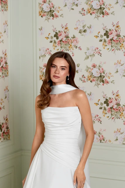 Louella 11457 — Adore by Justin Alexander
